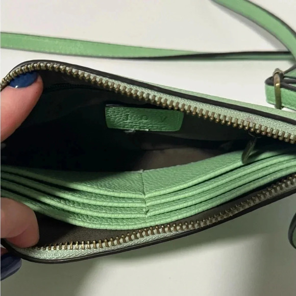 Joy Susan Lux Crossbody Wristlet light green - Picture 4 of 8